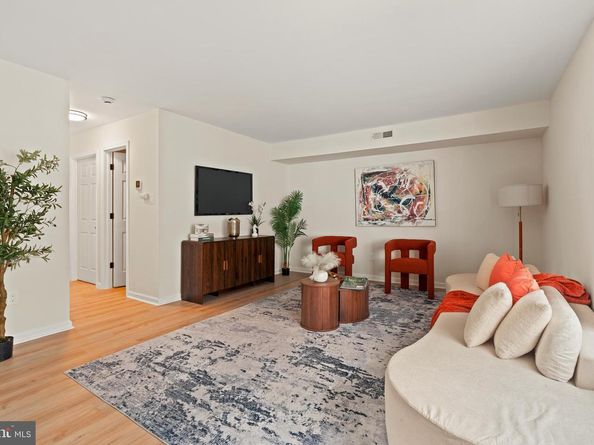 4445 Ernie Davis Circle, Philadelphia PA 19154