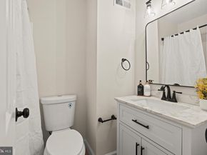 4445 Ernie Davis Circle, Philadelphia PA 19154