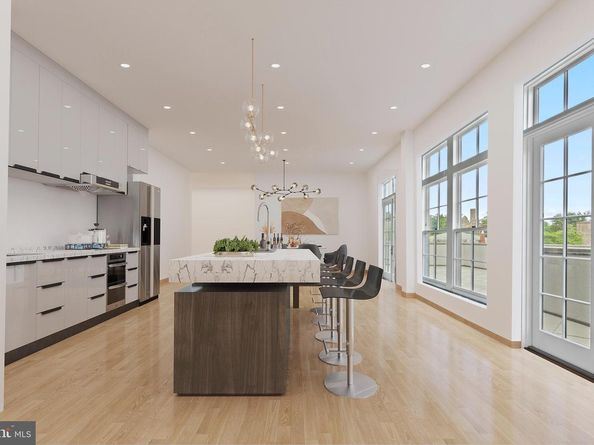 1 W Hartwell Lane PH1, Philadelphia PA 19118