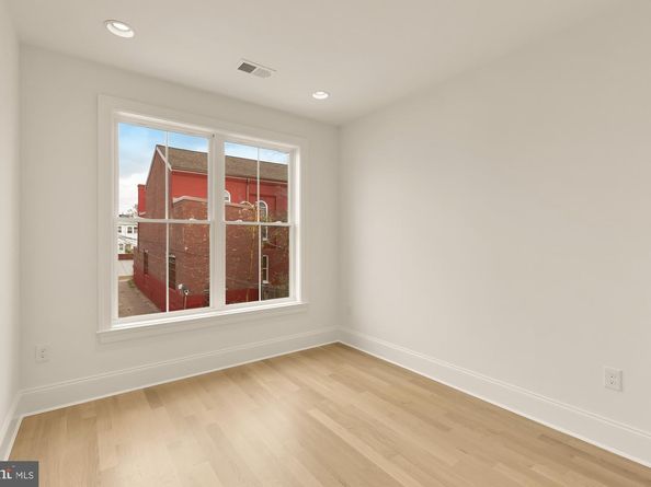 1010 I Street NE, Washington DC 20002