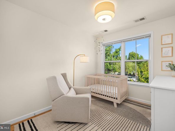 2101 N Monroe Street 307, Arlington VA 22207