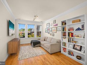 2101 N Monroe Street 307, Arlington VA 22207