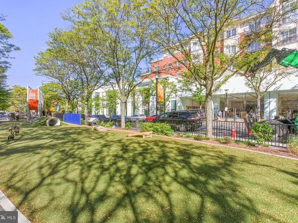1220 N Fillmore Street 602, Arlington VA 22201