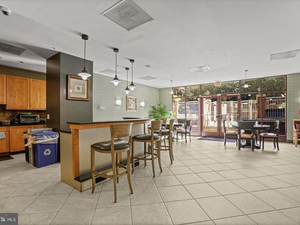 1220 N Fillmore Street 602, Arlington VA 22201