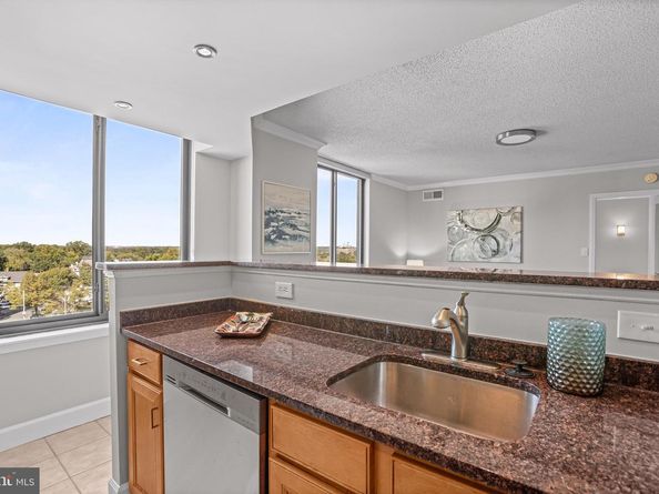 1220 N Fillmore Street 602, Arlington VA 22201