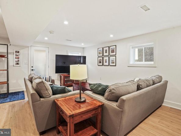 1410 C Street NE, Washington DC 20002
