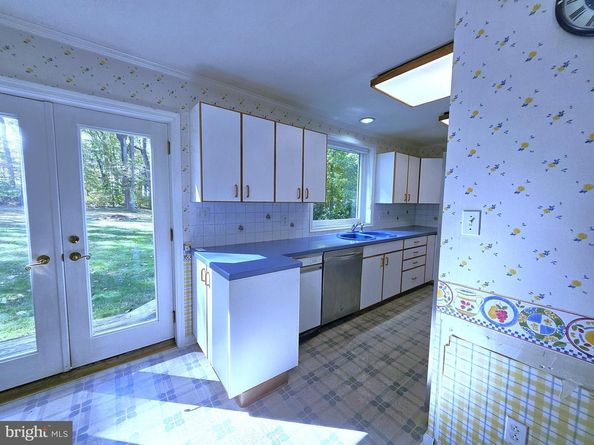 260 Brae Bourn Road, Huntingdon Valley PA 19006