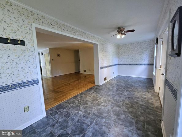 260 Brae Bourn Road, Huntingdon Valley PA 19006
