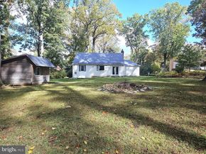 260 Brae Bourn Road, Huntingdon Valley PA 19006