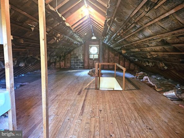 260 Brae Bourn Road, Huntingdon Valley PA 19006