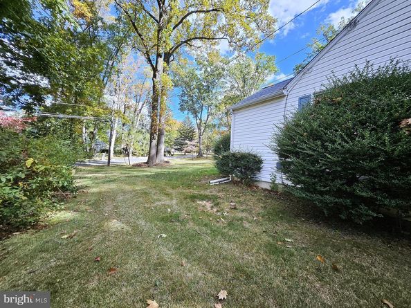 260 Brae Bourn Road, Huntingdon Valley PA 19006