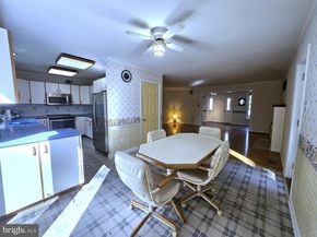 260 Brae Bourn Road, Huntingdon Valley PA 19006