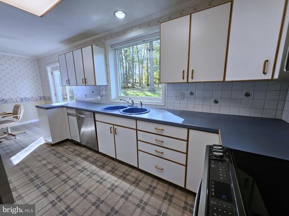 260 Brae Bourn Road, Huntingdon Valley PA 19006