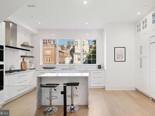 1102 Cypress Street, Philadelphia PA 19107