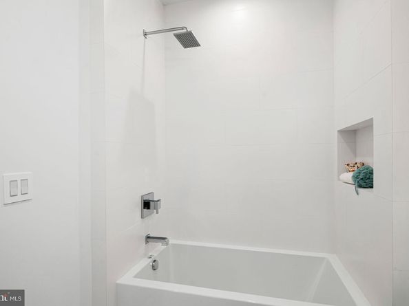 1102 Cypress Street, Philadelphia PA 19107