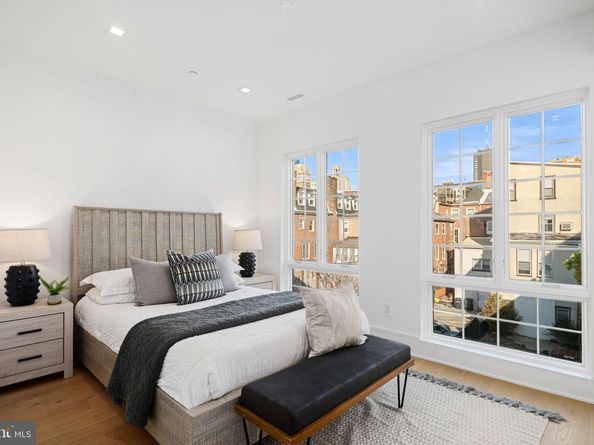 1102 Cypress Street, Philadelphia PA 19107