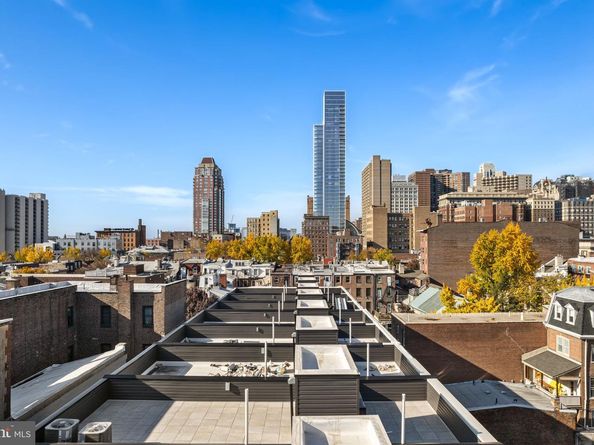 1102 Cypress Street, Philadelphia PA 19107