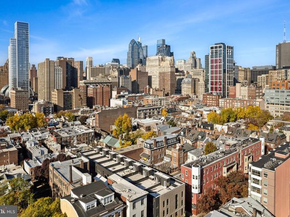 1102 Cypress Street, Philadelphia PA 19107