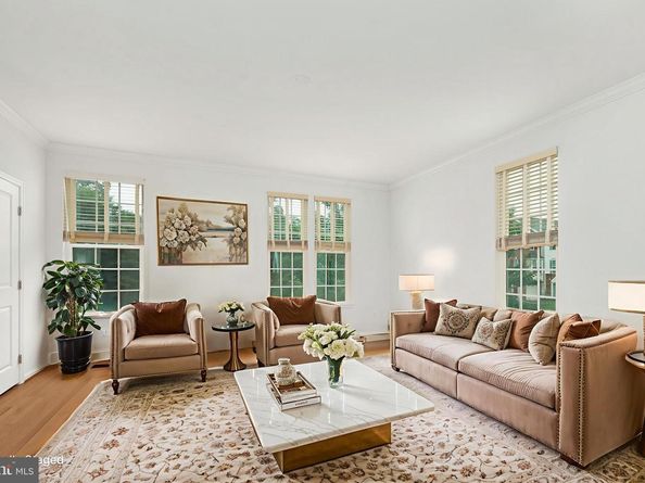 22855 Chestnut Oak Terrace, Sterling VA 20166