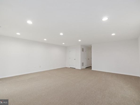 22855 Chestnut Oak Terrace, Sterling VA 20166