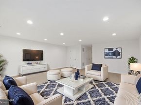 22855 Chestnut Oak Terrace, Sterling VA 20166