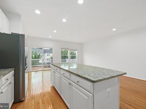 22855 Chestnut Oak Terrace, Sterling VA 20166