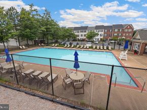 22855 Chestnut Oak Terrace, Sterling VA 20166