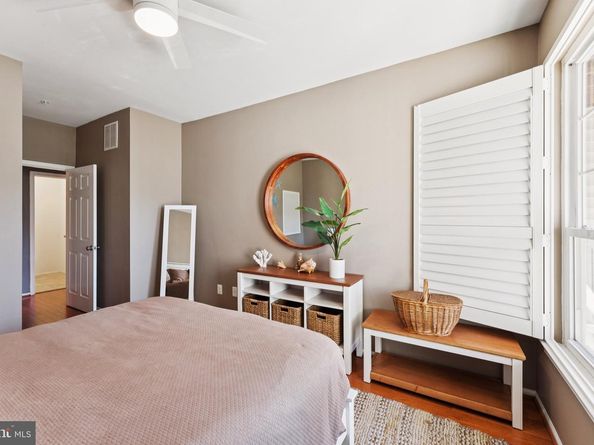 1600 Spring Gate Drive 2315, Mclean VA 22102