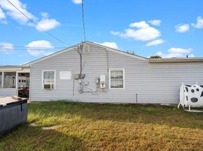24 Chestnut Lane, Levittown PA 19055
