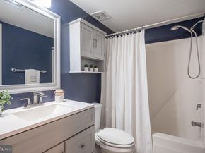 110 Roberts Lane 301, Alexandria VA 22314