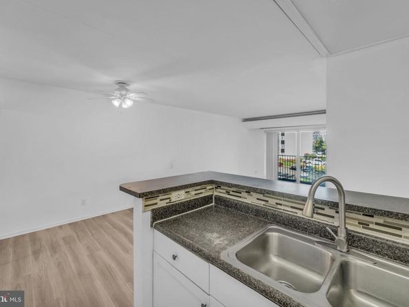 60 S Van Dorn Street 314, Alexandria VA 22304