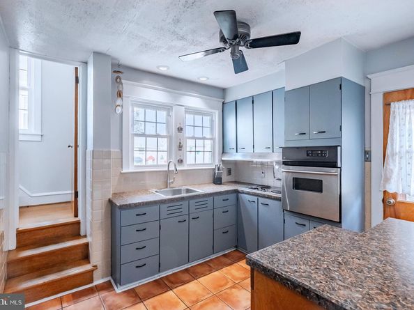 831 Concord Avenue, Drexel Hill PA 19026