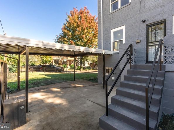 1401 18TH Place SE, Washington DC 20020