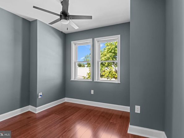 811 W Fisher Avenue, Philadelphia PA 19141