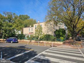 351 11TH Street SE, Washington DC 20003