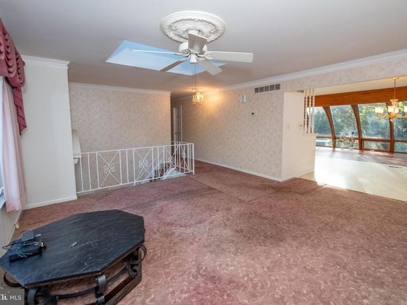 4145 Thistlewood Road, Hatboro PA 19040