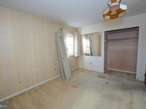 4145 Thistlewood Road, Hatboro PA 19040