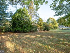 4145 Thistlewood Road, Hatboro PA 19040
