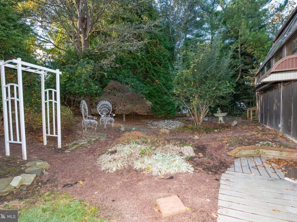 4145 Thistlewood Road, Hatboro PA 19040