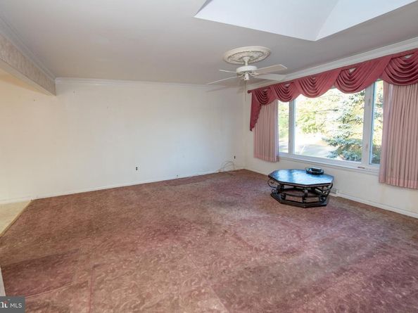 4145 Thistlewood Road, Hatboro PA 19040