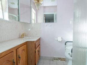 4145 Thistlewood Road, Hatboro PA 19040