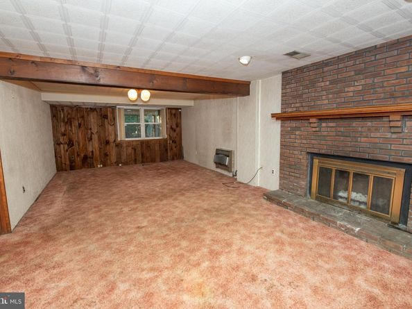 4145 Thistlewood Road, Hatboro PA 19040