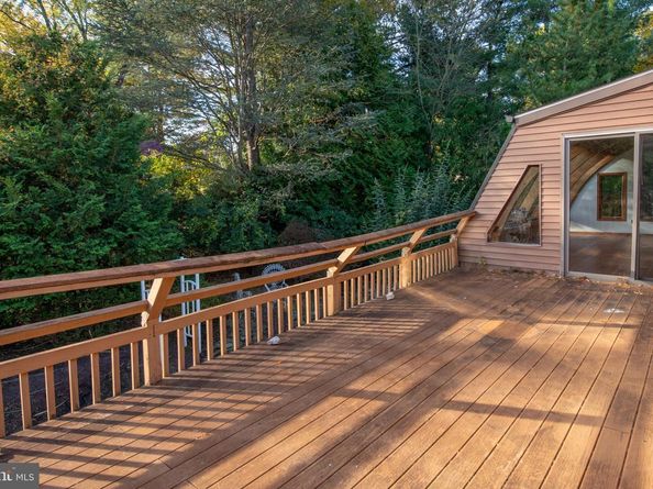 4145 Thistlewood Road, Hatboro PA 19040