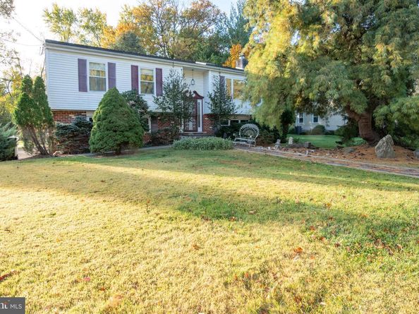 4145 Thistlewood Road, Hatboro PA 19040