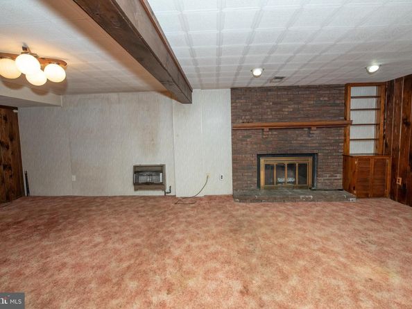 4145 Thistlewood Road, Hatboro PA 19040