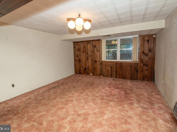 4145 Thistlewood Road, Hatboro PA 19040