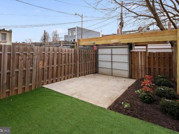 325 14TH Place NE, Washington DC 20002