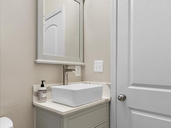 325 14TH Place NE, Washington DC 20002