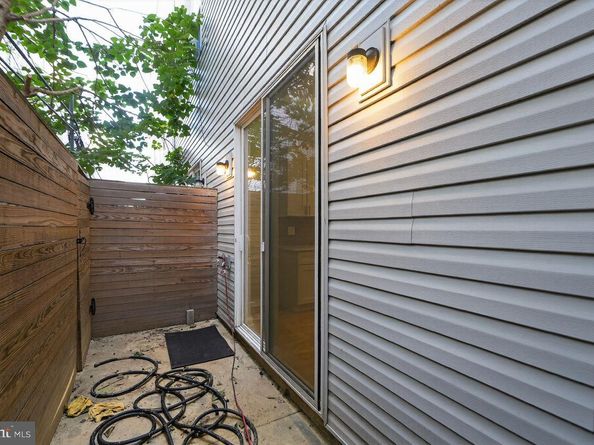 1518 S 25TH Street, Philadelphia PA 19146