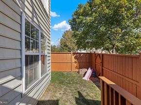 6311 Burgundy Leaf Lane, Alexandria VA 22312